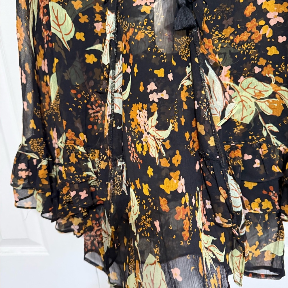 NWT- Anthropologie -PLENTY, sheer printed Kappa, black motif, Floral Blouse. M - Picture 4 of 8